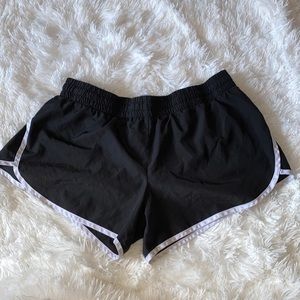 THLETIC works body/binding short